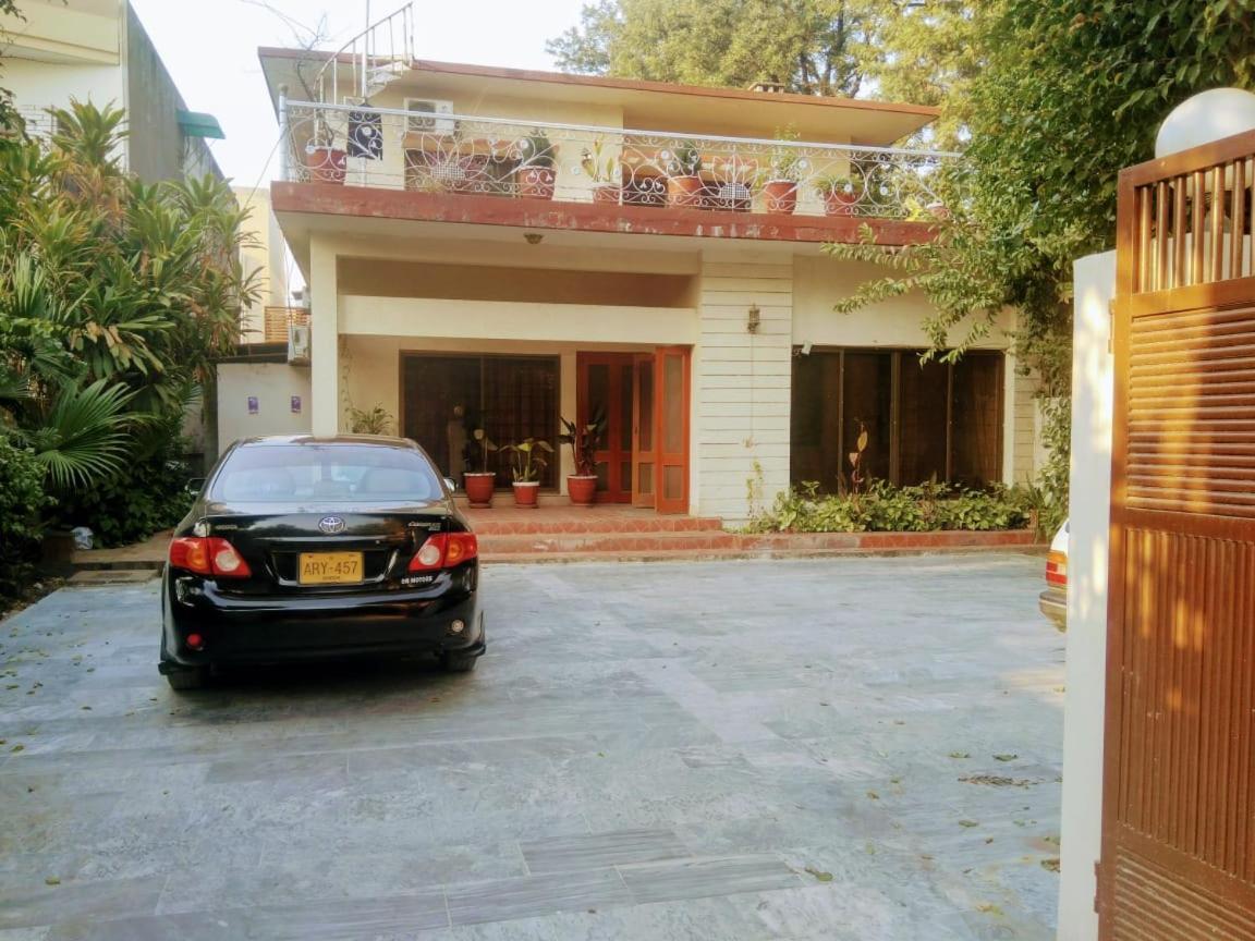 Pyramid International Guest House Islamabad Exterior foto