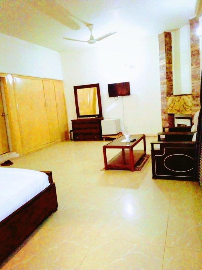 Pyramid International Guest House Islamabad Habitación foto