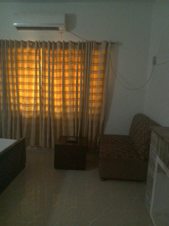 Pyramid International Guest House Islamabad Exterior foto