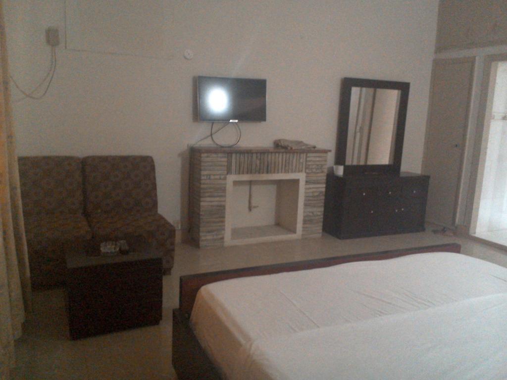 Pyramid International Guest House Islamabad Exterior foto